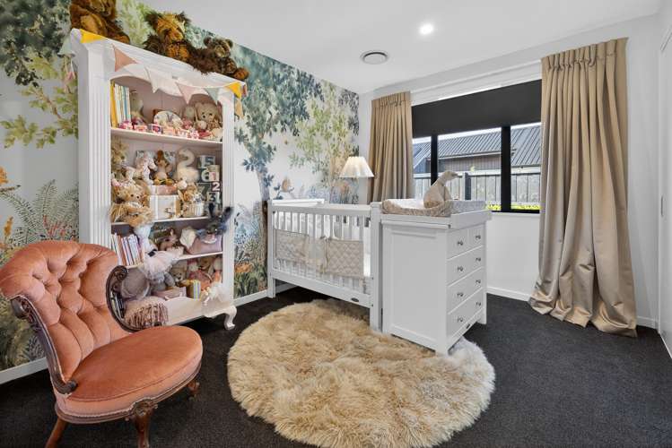 56 Carnaveron Drive Lincoln_25