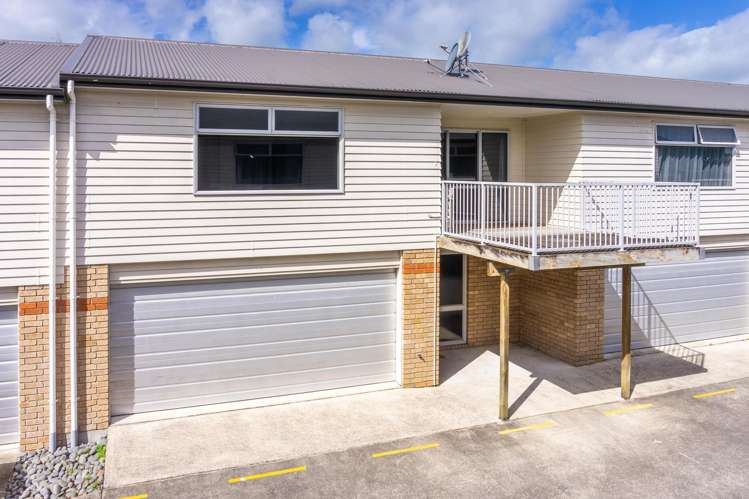 2/11 Beatty Street Melville_16