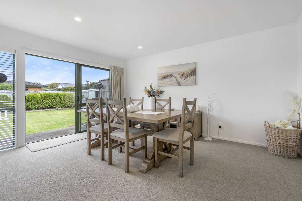 22 Lakeside Drive_4