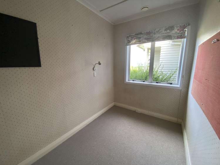 109 Mathers Road 11464_8