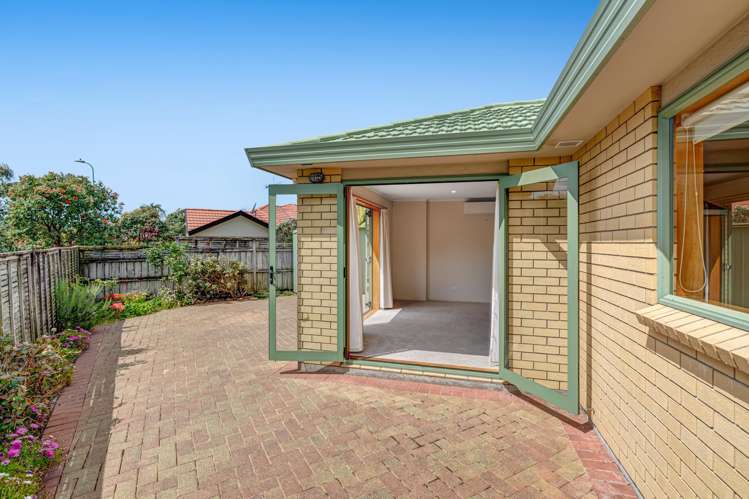 12 Red Hibiscus Road Stanmore Bay_5