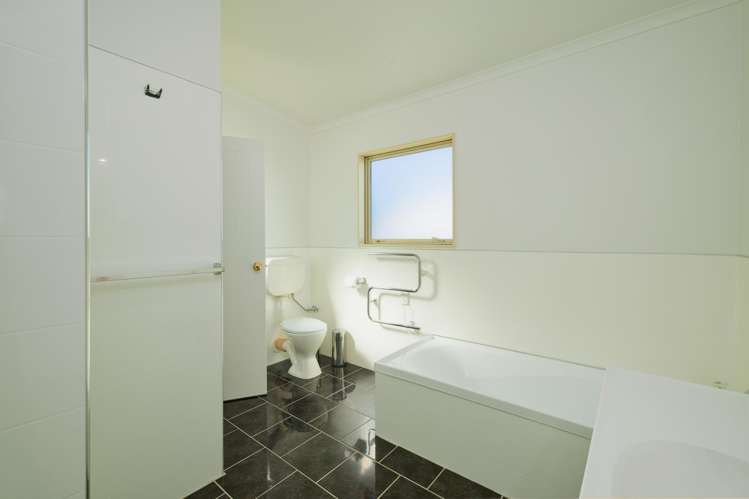 36 Kotare Place South Bay_14