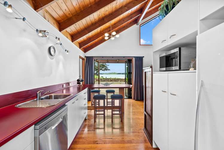 178 Ngahau Bay Road Helena Bay_14