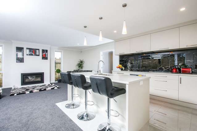 18 Regis Park Drive Pukekohe_4