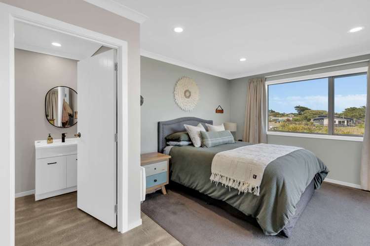 183/187 Park Avenue Waitarere Beach_25