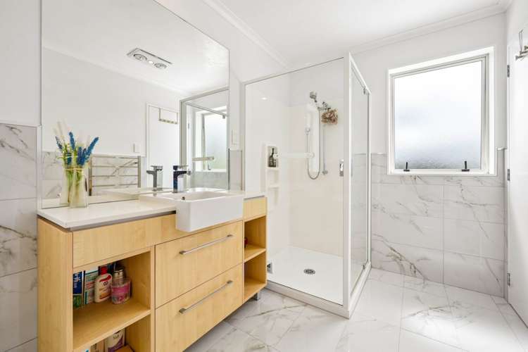 77 Mackay Drive Greenhithe_22