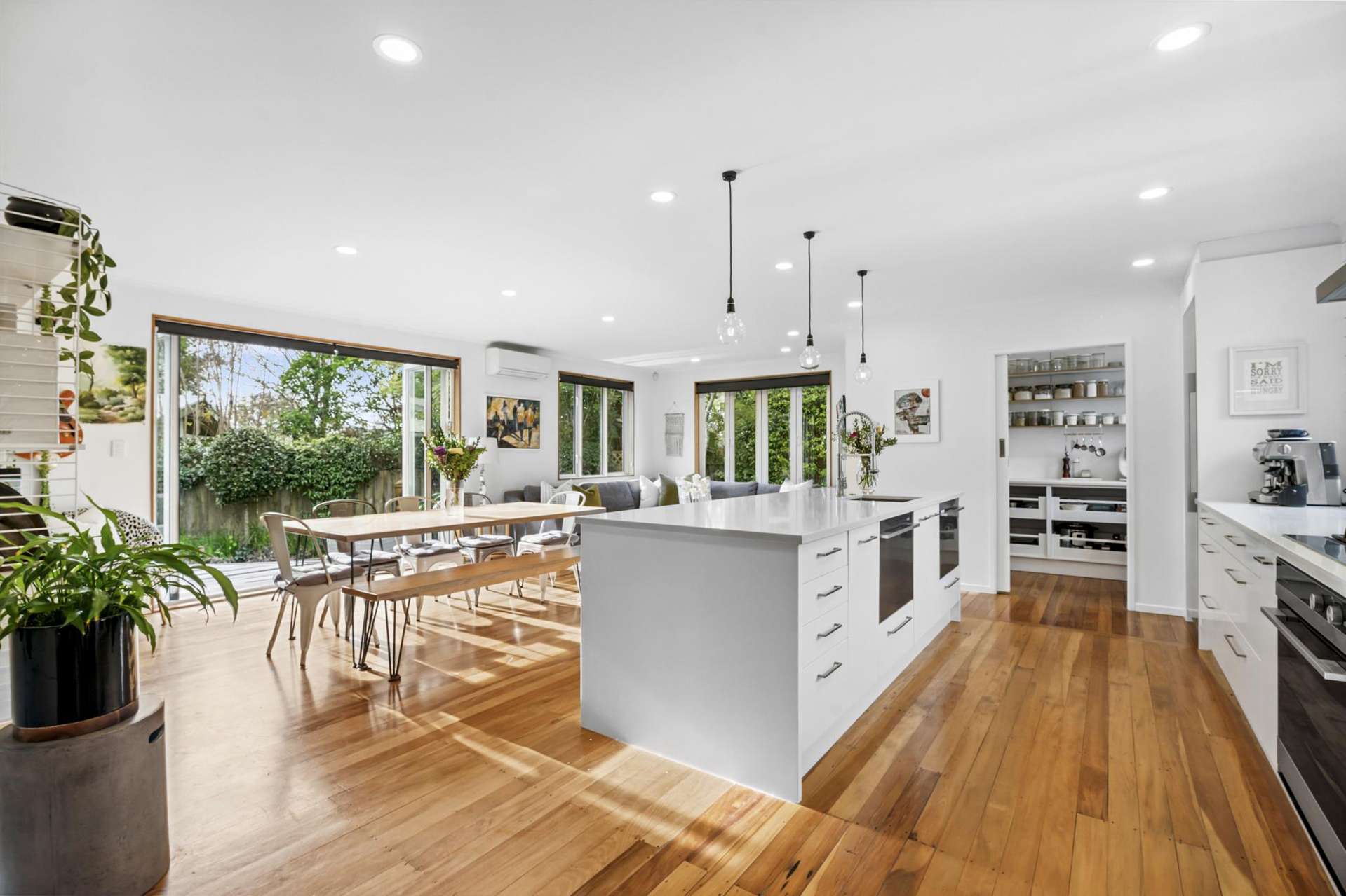 56 Taylor Road Mangere Bridge_0