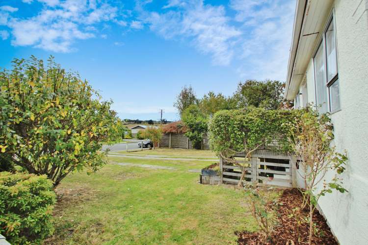 14 Oxford Street Gore Surrounds_20