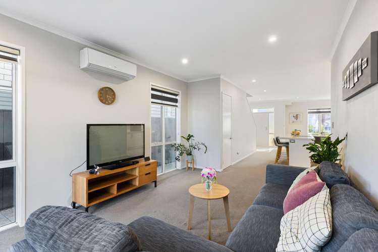 110 Squadron Drive Hobsonville_10