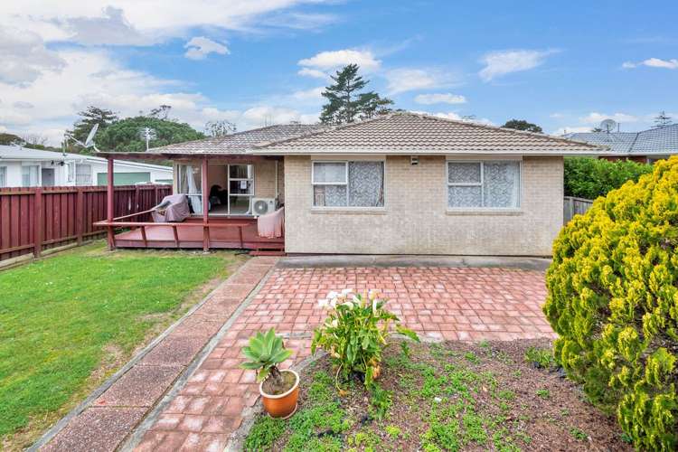24 Finlow Drive Te Atatu South_25