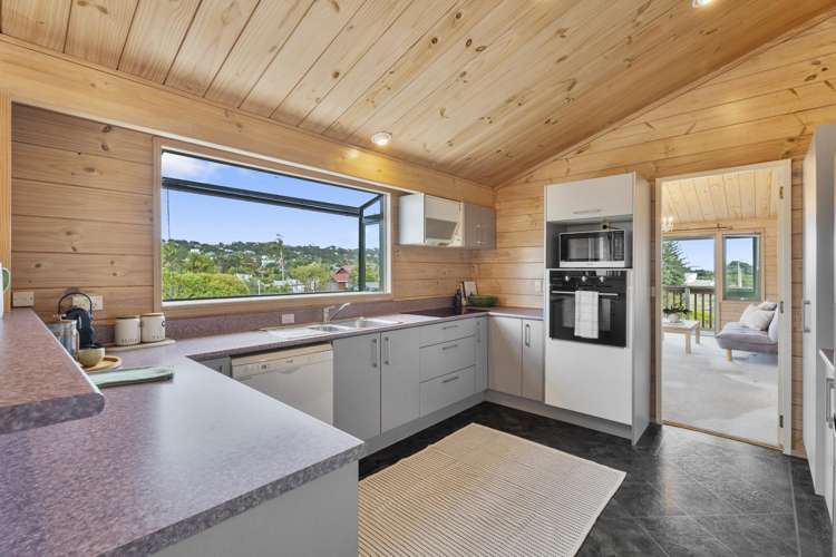 27 Tui Street Oneroa_9