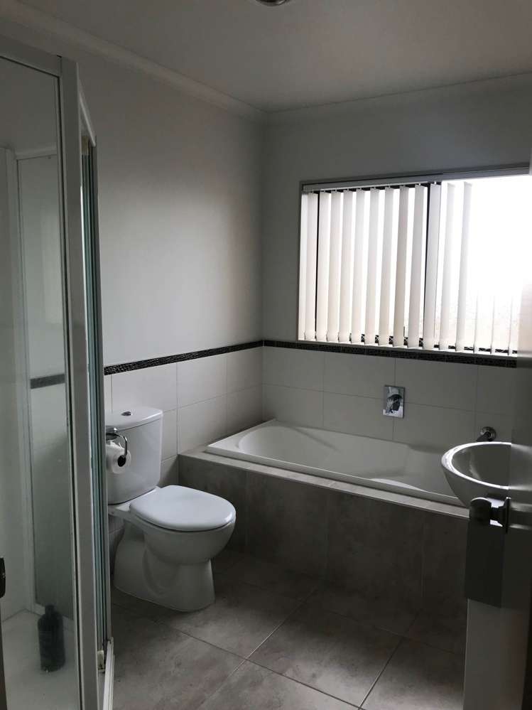 8 Bellshill Close Wattle Downs_5