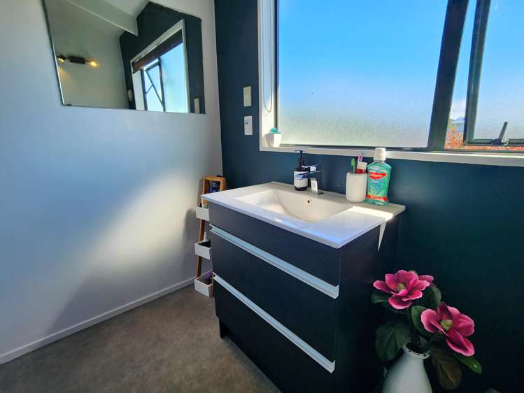 24 Ogilvie Road Gladstone_16