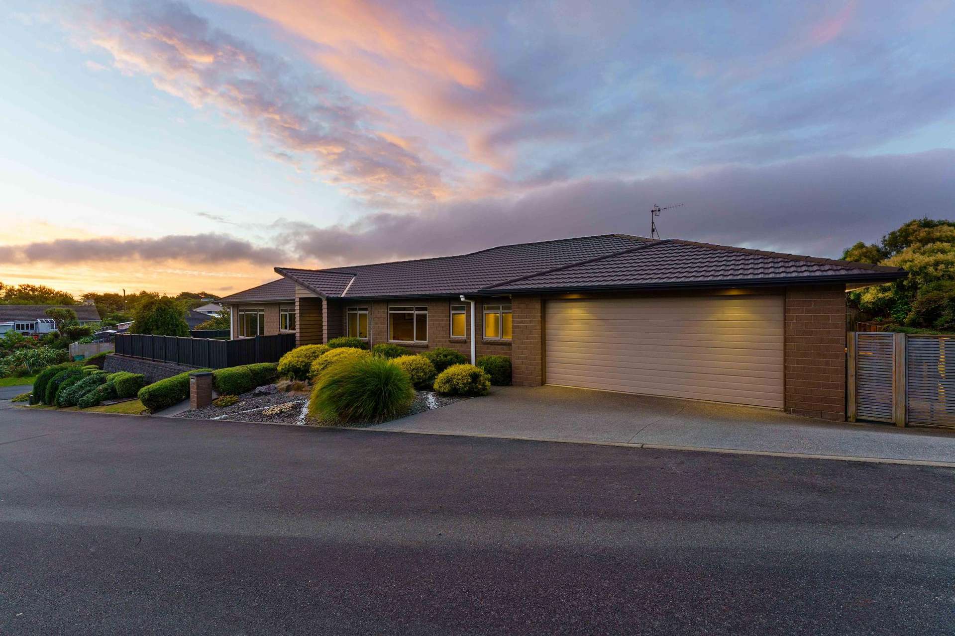 12 Simpson Crescent Raumati Beach_0