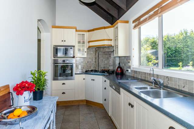 260 Spur Road Hadlow_4