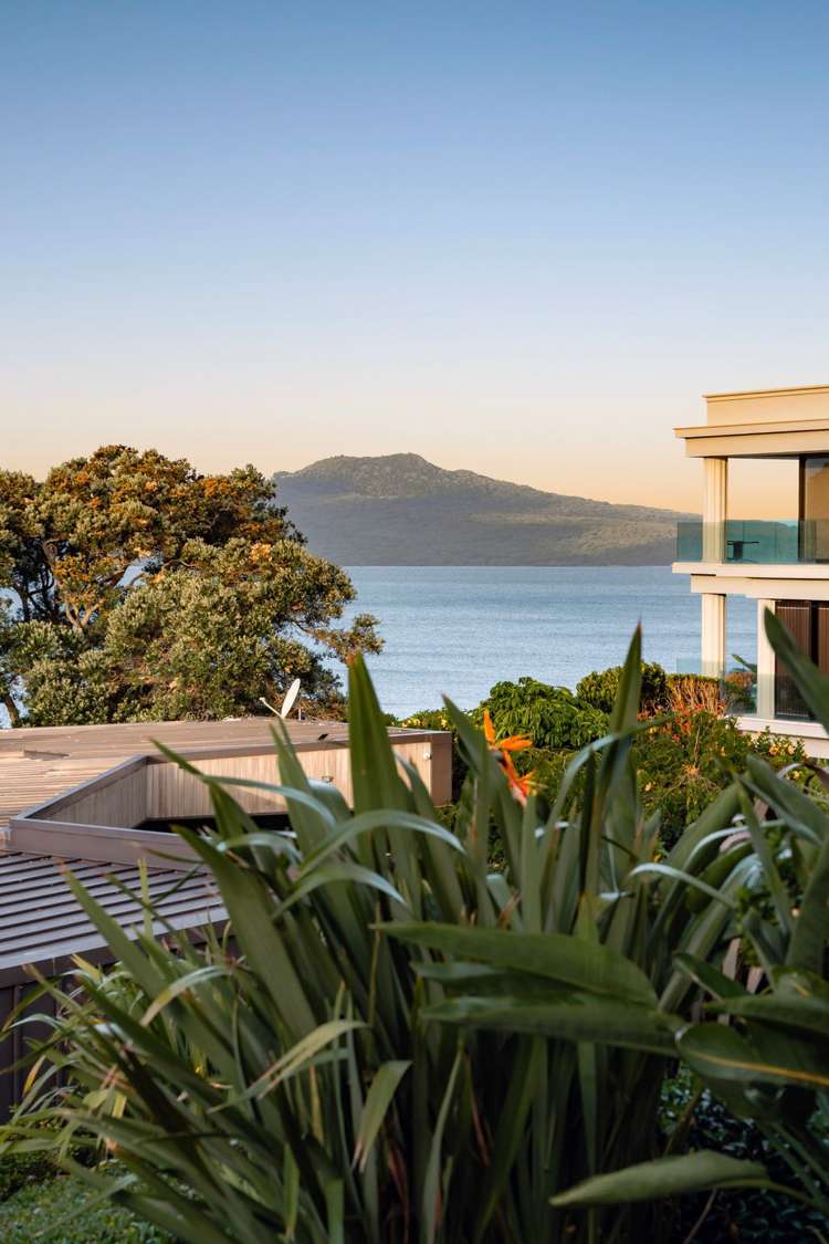 218A Lake Road Hauraki_11
