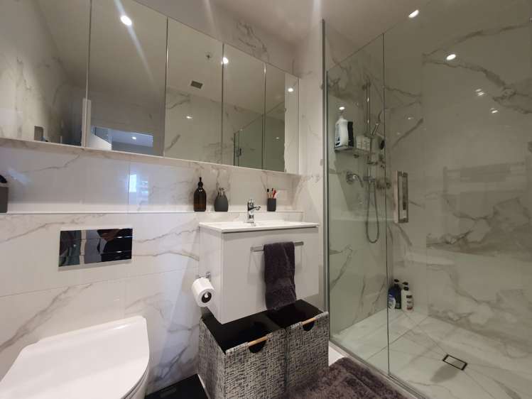 41 Beach Road Manly_8