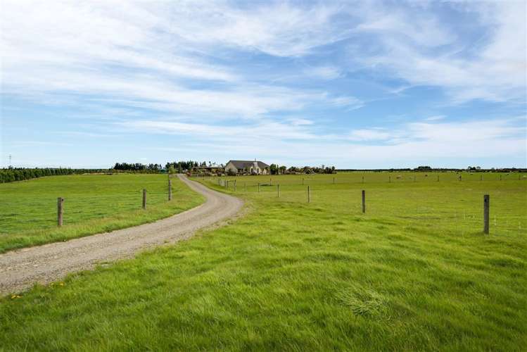 99 Bruces Road Sefton_16