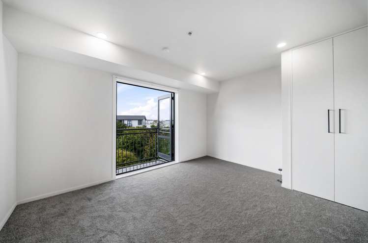 2G/10 Crown Lynn Place New Lynn_2