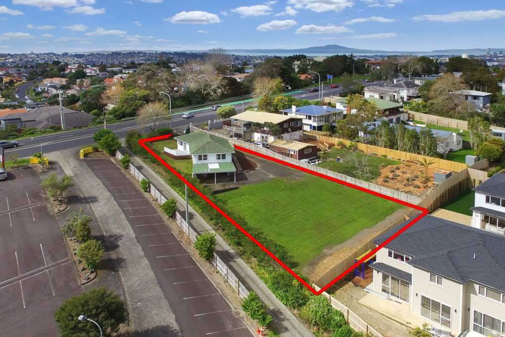 CV slayer Auckland home soars 67 above CV and sells for 1.3m, All