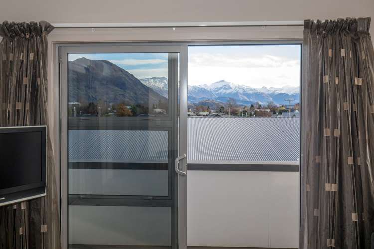 187 Aubrey Road Wanaka_13