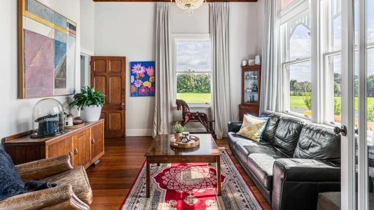 111 Wharf Road Clarks Beach_18