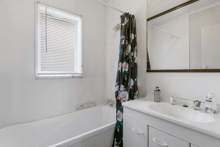 15 Sterling Avenue Manurewa_11