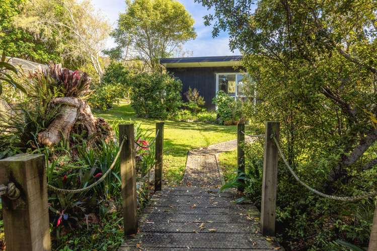 45 Tahatai Road Oneroa_40