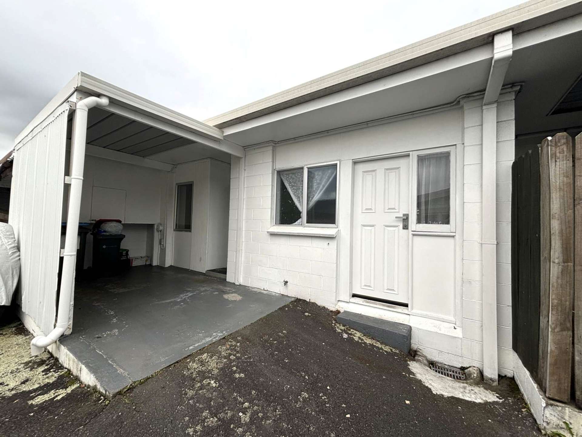 2/148 Penrose Road Penrose_0