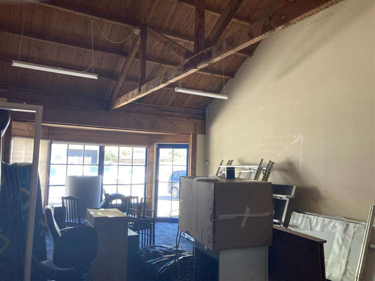 18 Kaiwharawhara Road Kaiwharawhara_2