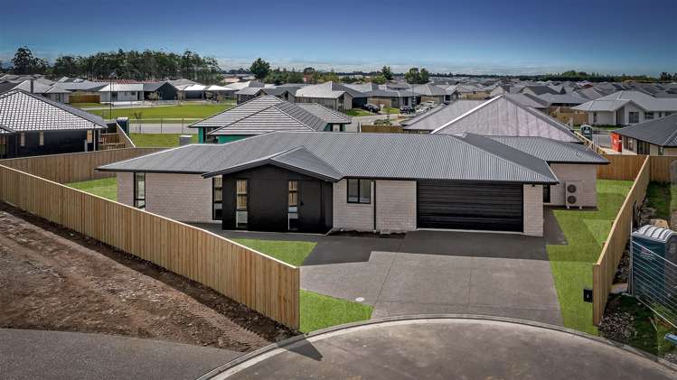 8 Gemstone Place Rolleston_19