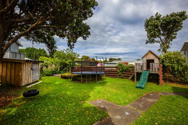 1 Bay Drive Titahi Bay_12