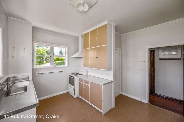 3, 5, 7, 9 and 11 Rukutai Street and 12 Godden Crescent Orakei_35