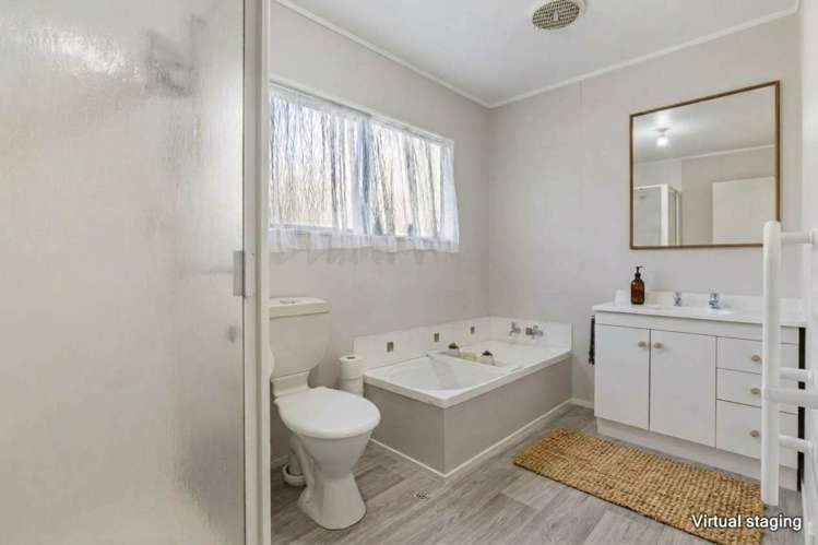 27 Brookvale Park Stanmore Bay_13