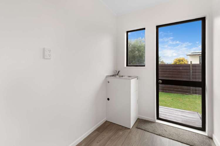 29 Sunrise Avenue Owhata_12