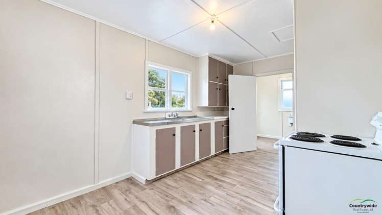17 Esk Crescent Tokoroa_2