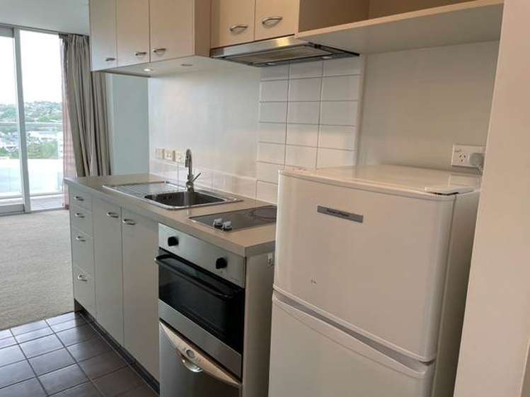 1208/17 Amersham Way Manukau_1