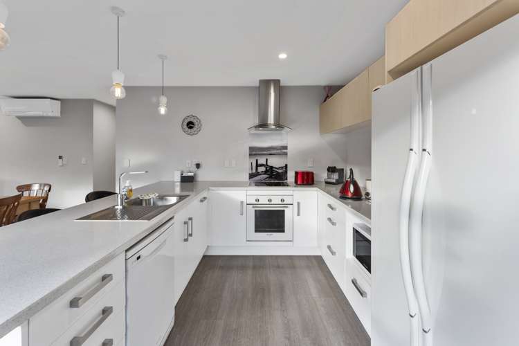 1266a Fergusson Drive Brown Owl_11