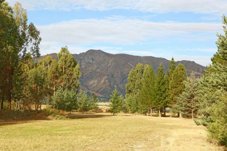 65 Butterfield Road Hawea Flat_13