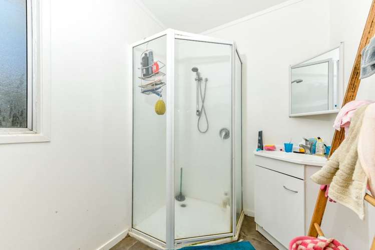 10 Quincey Place Massey_8