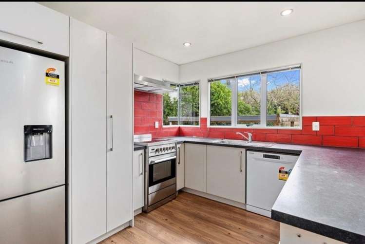 2/79 Mountbatten Avenue Hillcrest_0