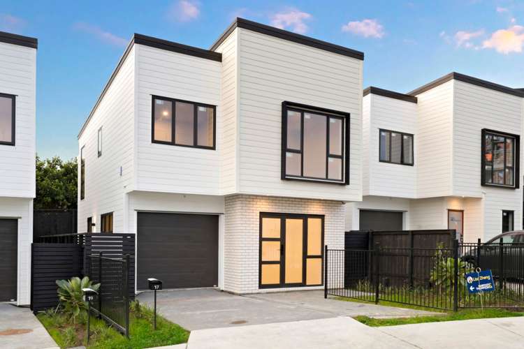 13, 17, 19 Whiteywood Street_0