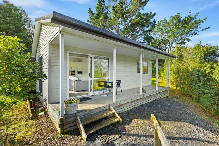 312 Birdwood Road Massey_29