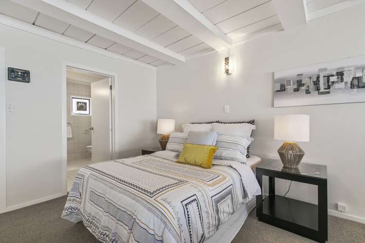 69 Rosecamp Road Beach Haven_13