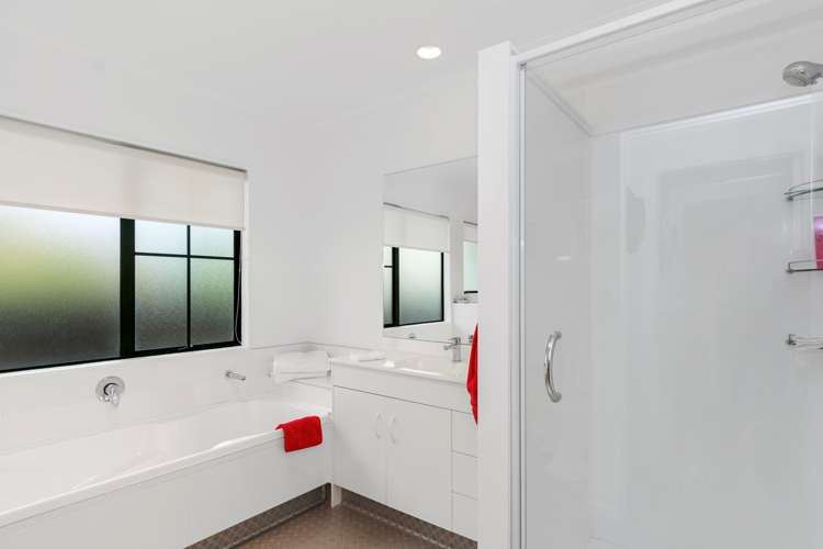 6 Whakaruru Place Matua_8