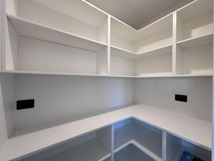 17 Poipoi Place Aranui_3