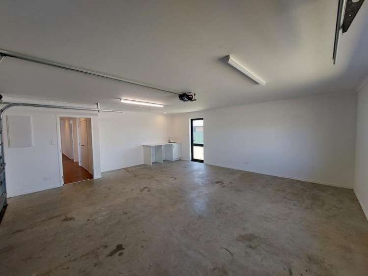 9C Desmond Place Bell Block_20