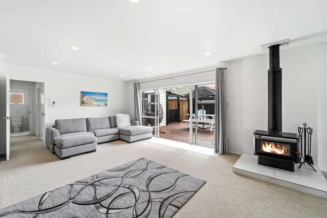 31 Centreway Road Orewa_3