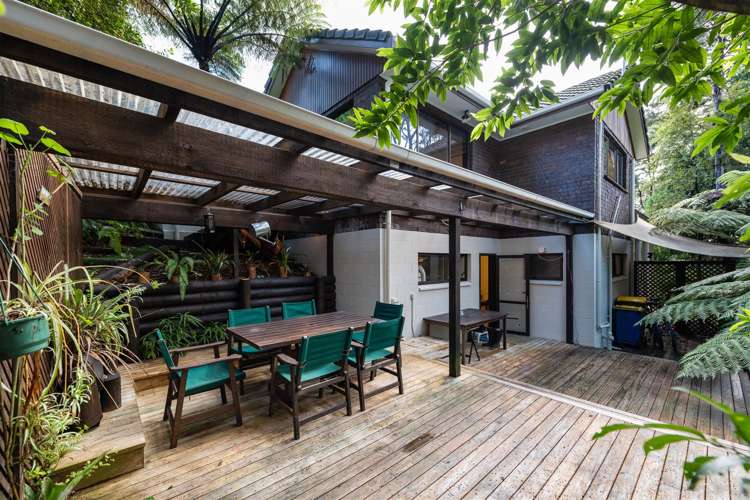 2 Kaurimu Rise Titirangi_17