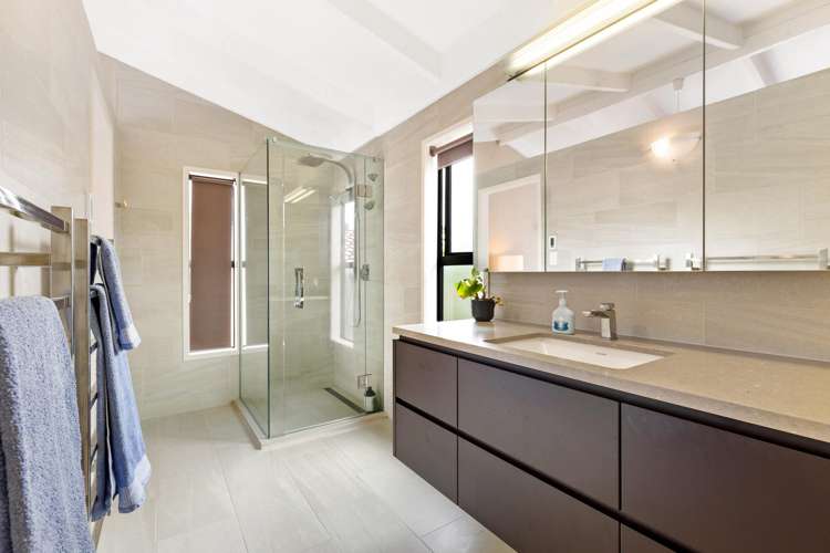 22 Matuhi Rise Henderson_15